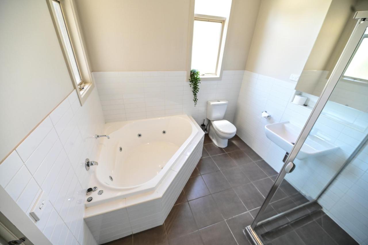 Central Shepparton Apartments Buitenkant foto